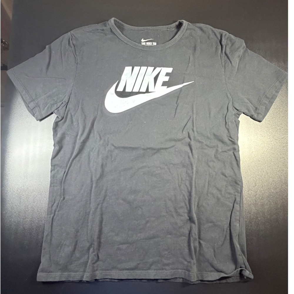 Nike Mens Athletic Cut Graphic T-Shirt Black White Futura Logo Large K16